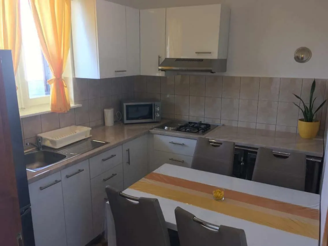 Apartman Lori Novi Vinodolski 0*,